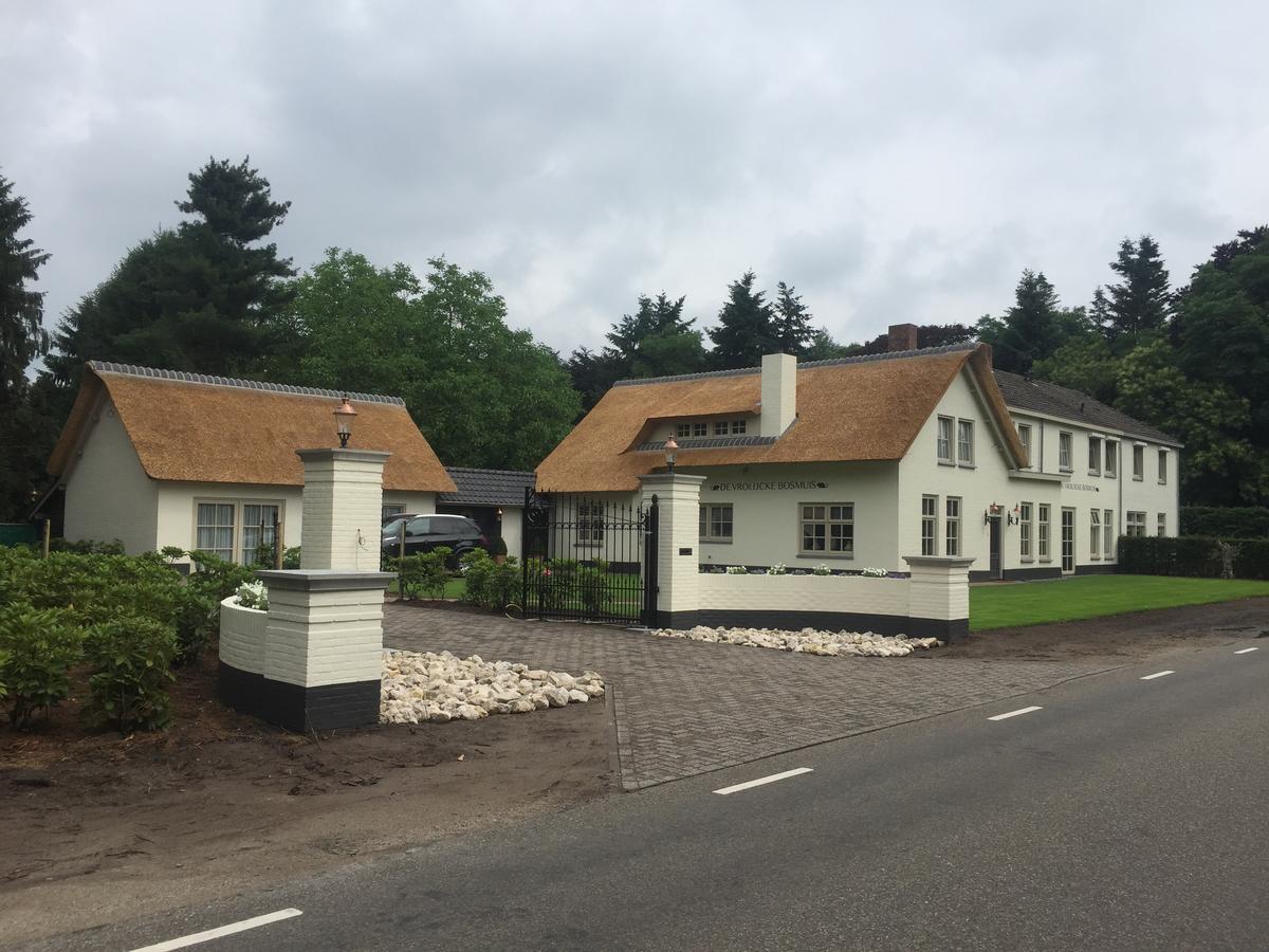 Bed and Breakfast De Vrolijcke Bosmuis Bergeijk Exterior foto